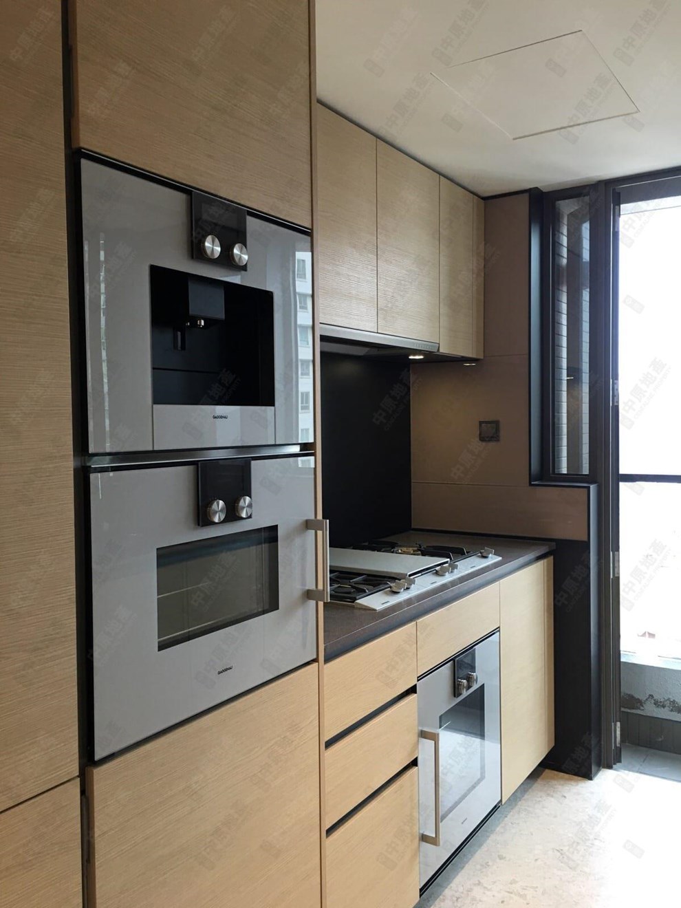 Unit Interior-Kitchen