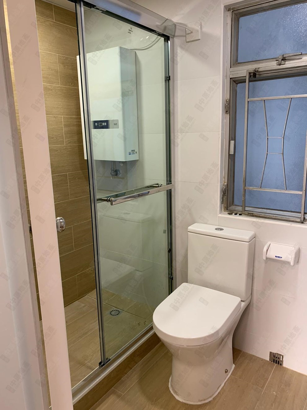 Unit Interior-Washroom