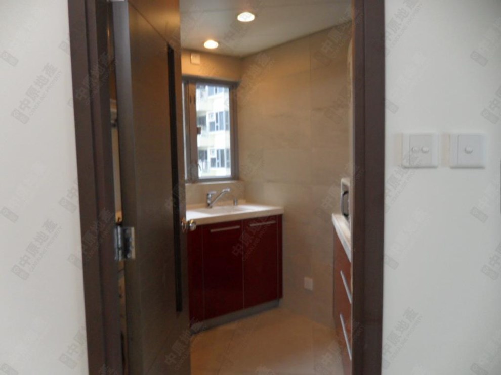 Unit Interior-Kitchen