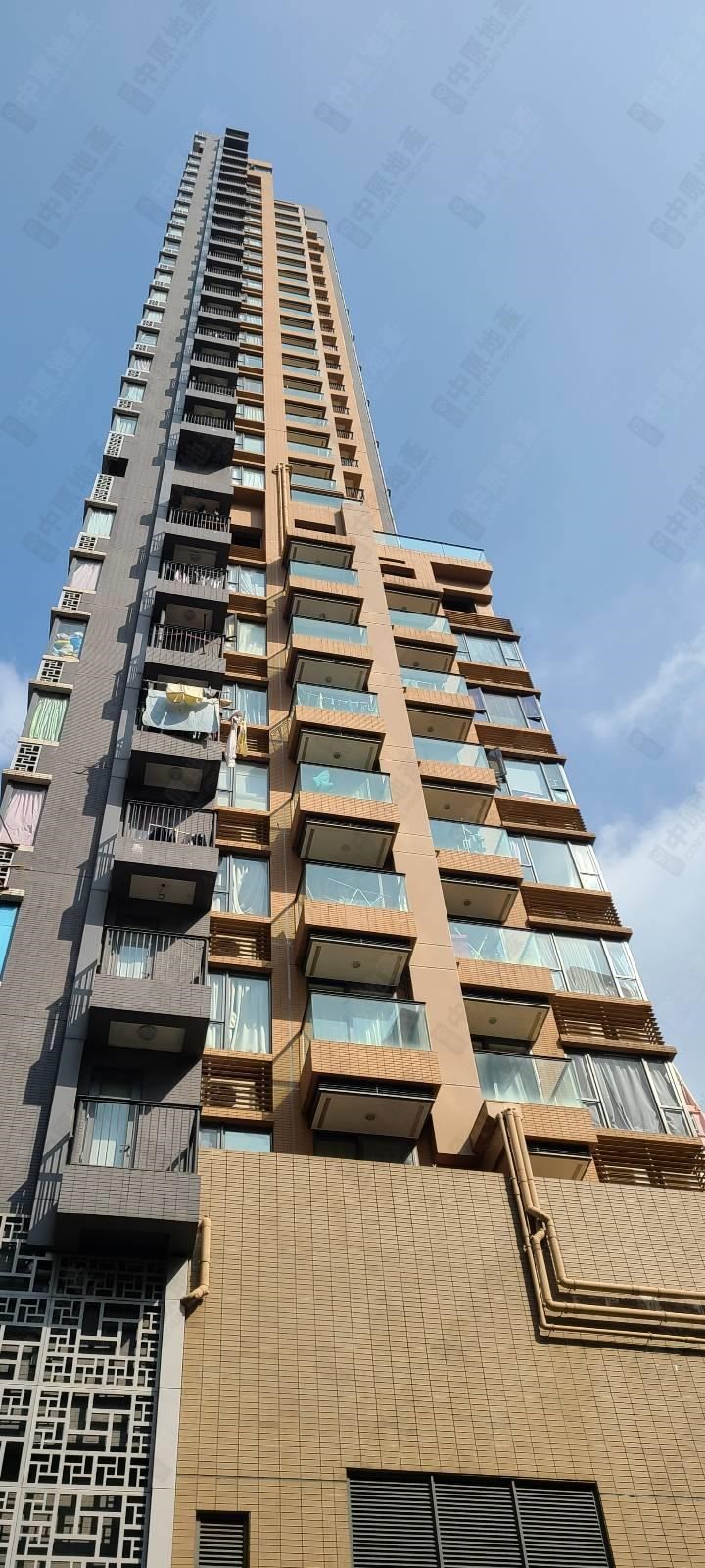 港島．東18, 相片