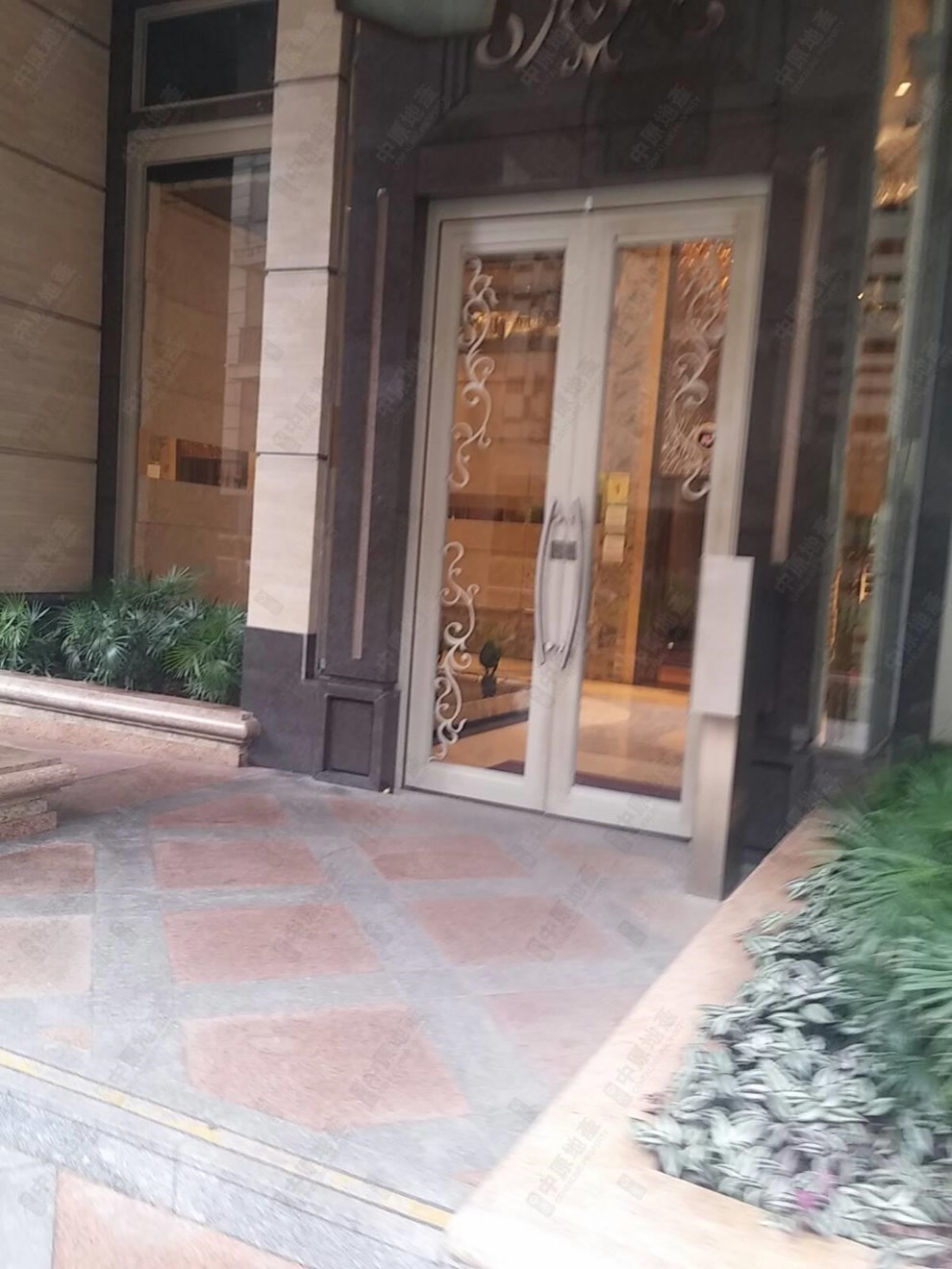 Building-Lobby