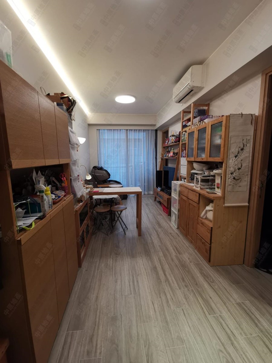本木, 相片
