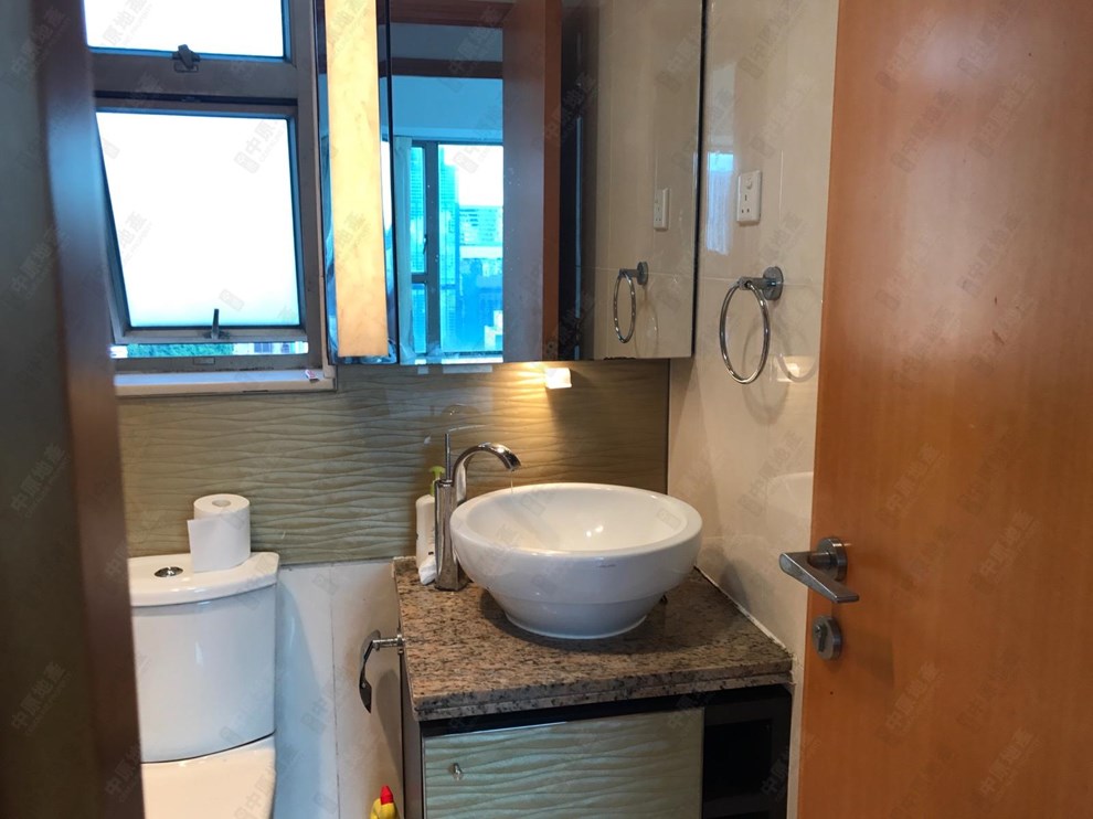 Unit Interior-Bathroom