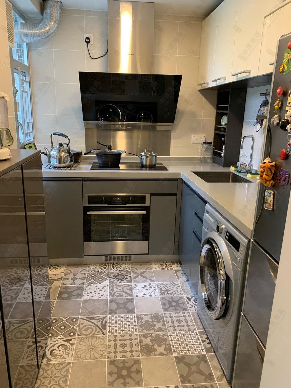 Unit Interior-Kitchen