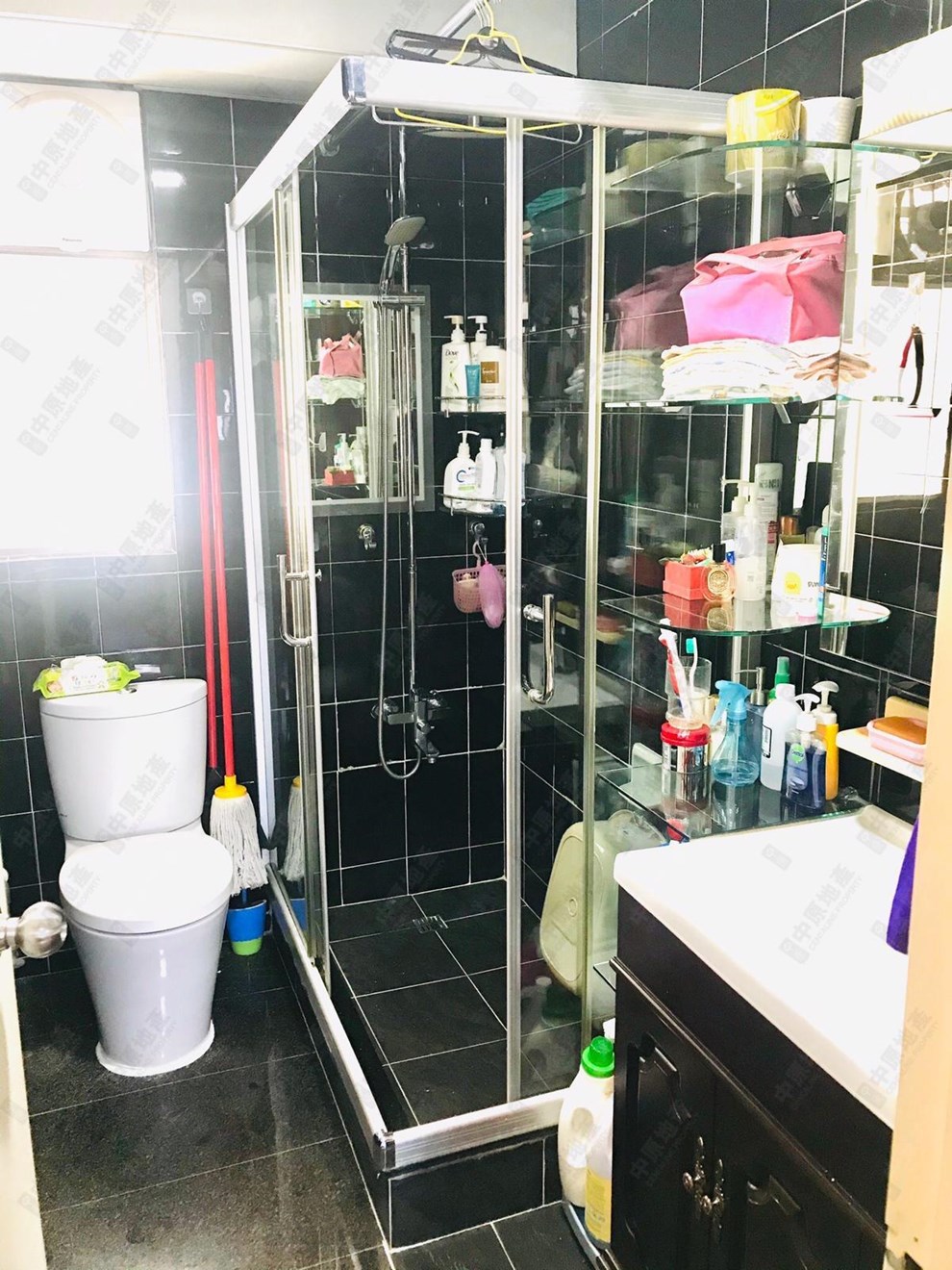 Unit Interior-Washroom