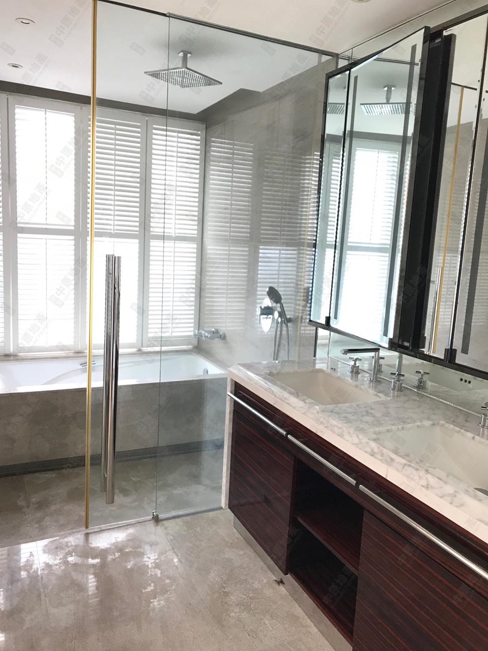 Unit Interior-Master Bathroom