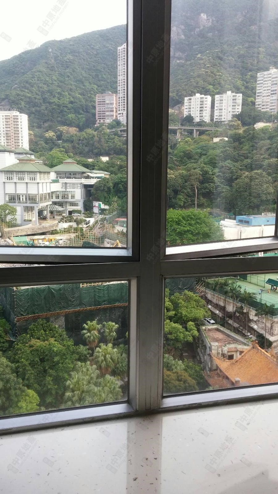 窗外景观-由睡房