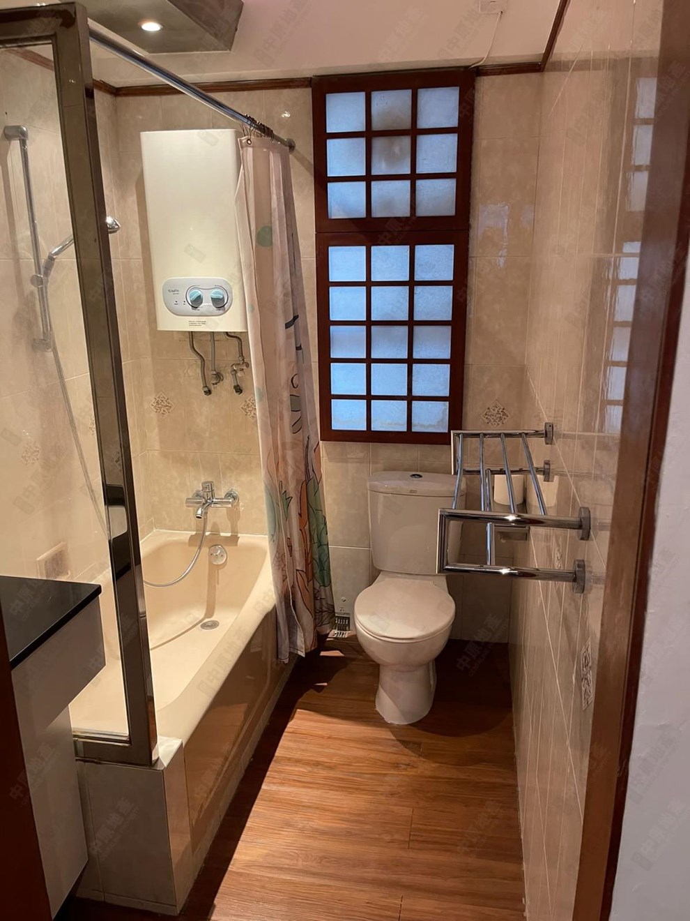Unit Interior-Bathroom