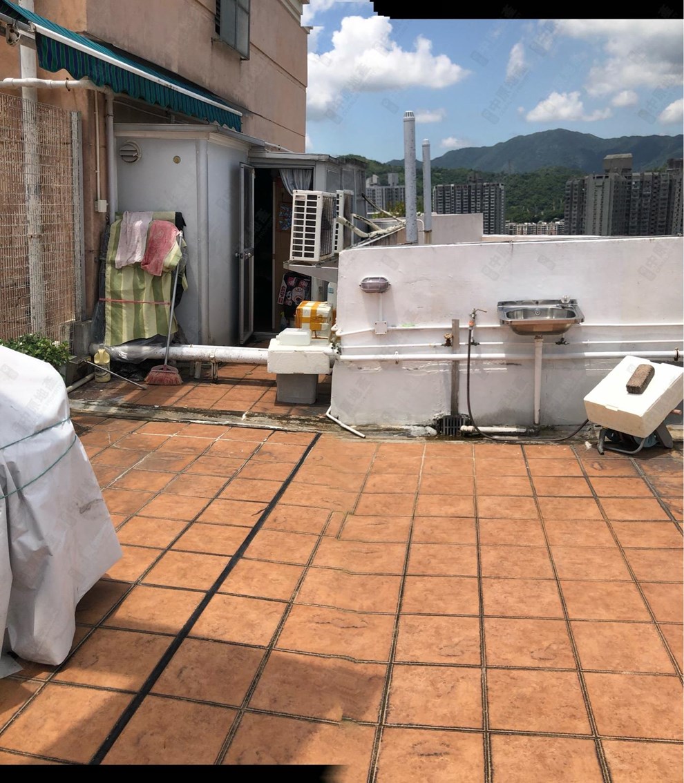 Unit Exterior-Roof