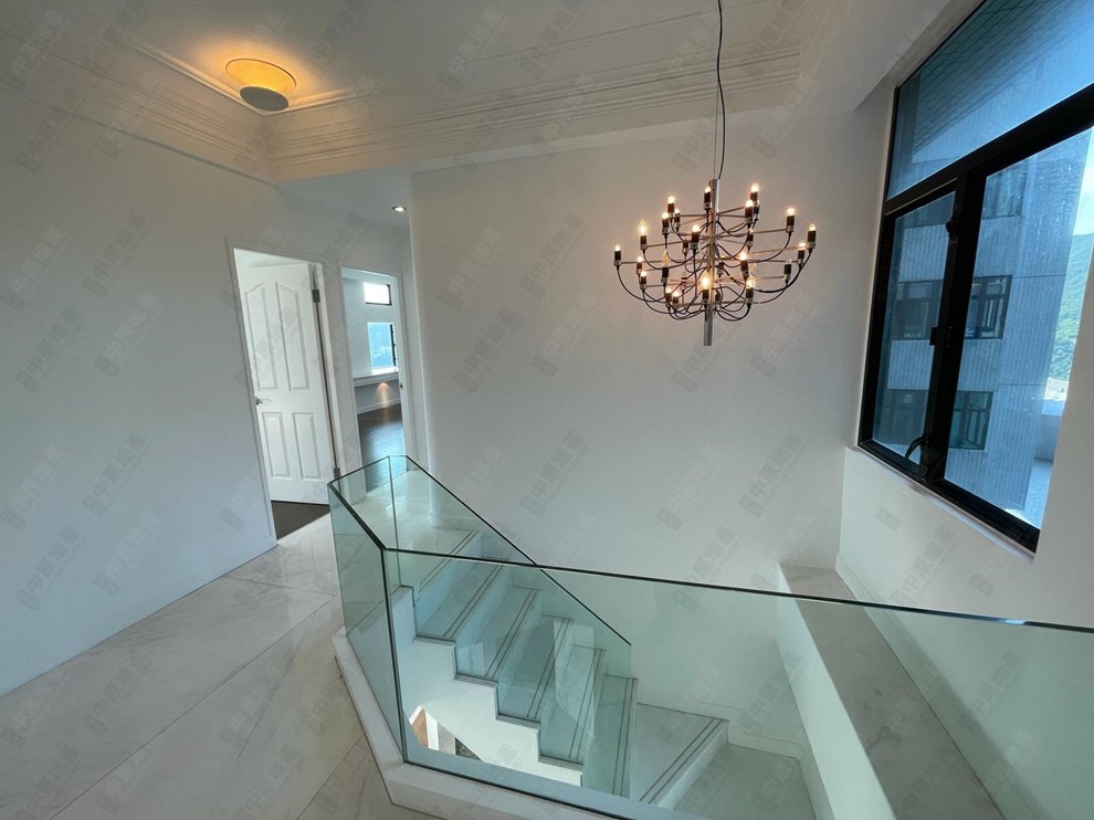 Unit Interior-Internal Staircase