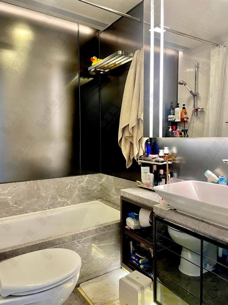 Unit Interior-Bathroom