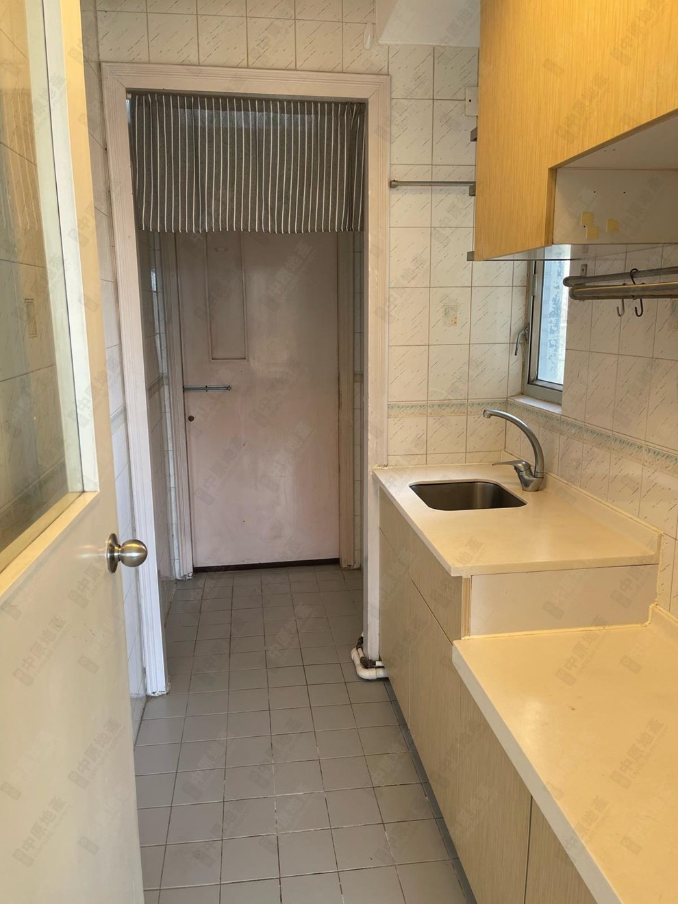 Unit Interior-Kitchen