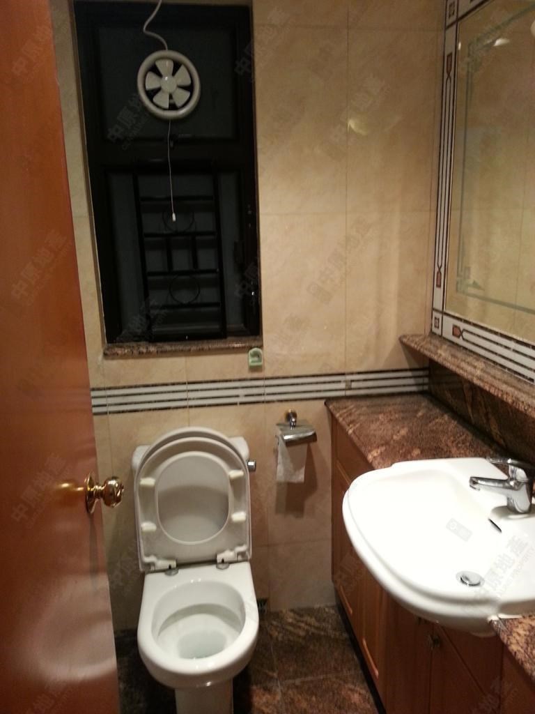 Unit Interior-Bathroom