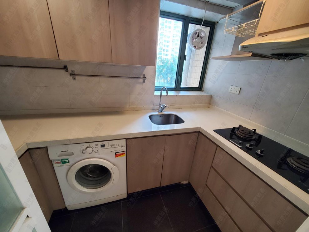 Unit Interior-Kitchen