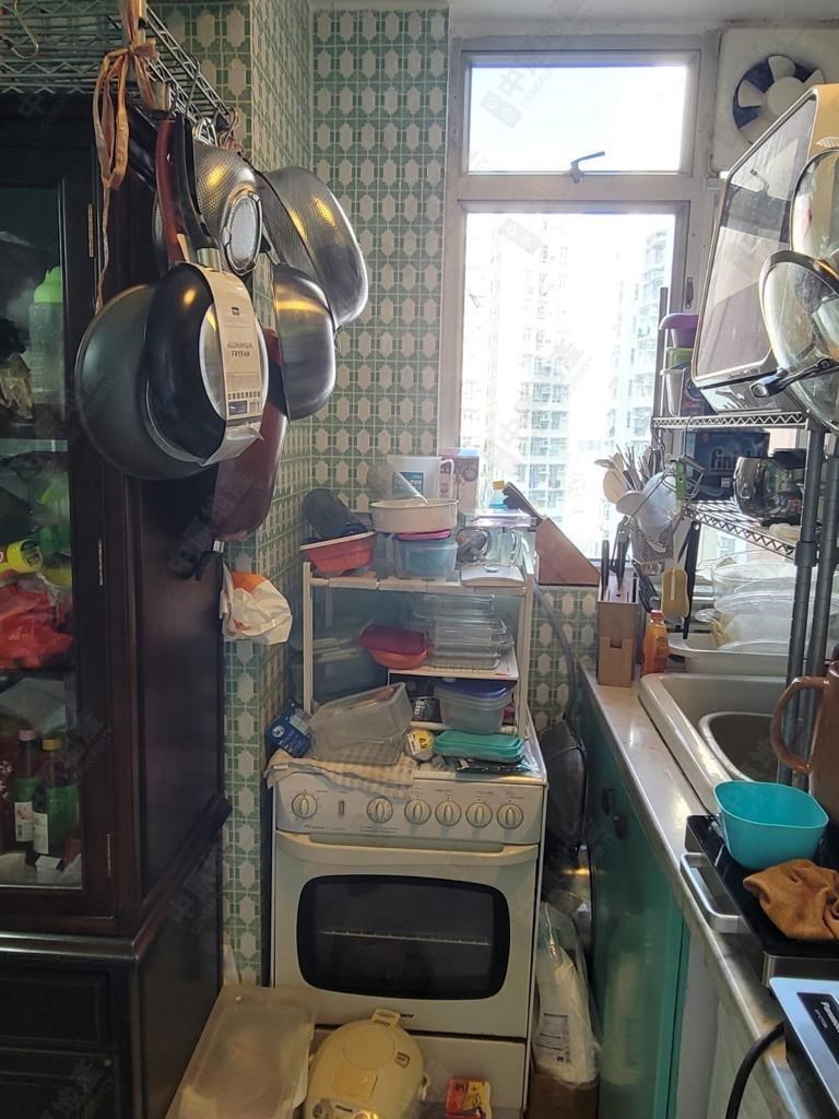 Unit Interior-Kitchen