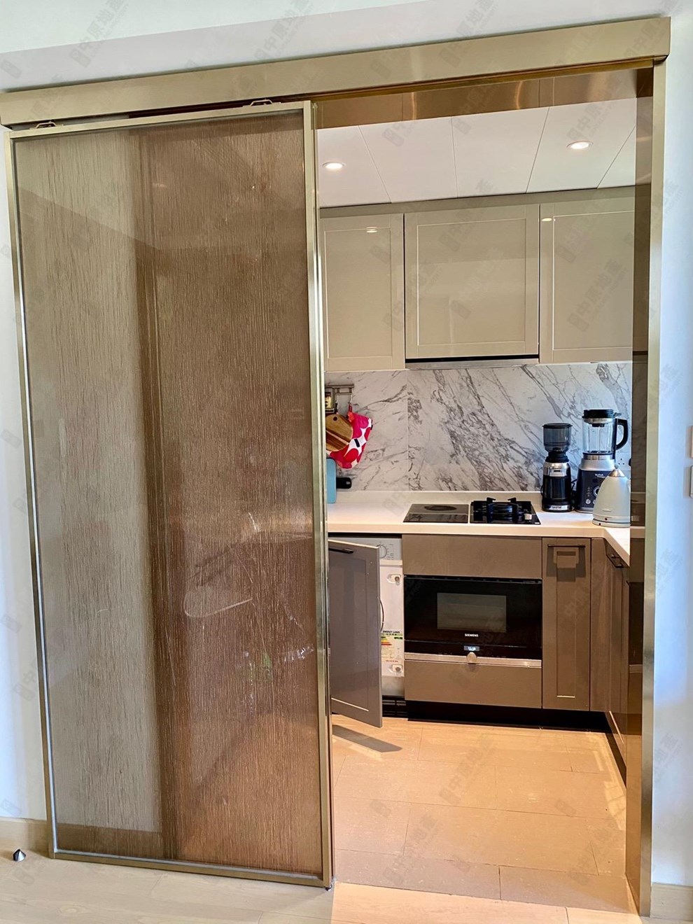Unit Interior-Kitchen