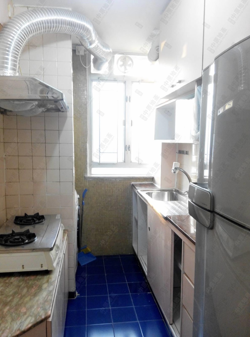 Unit Interior-Kitchen