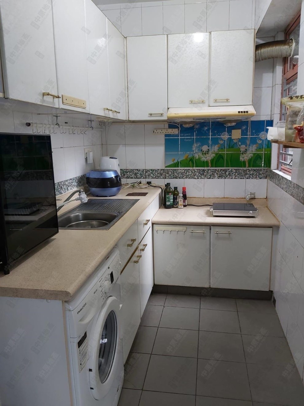 Unit Interior-Kitchen