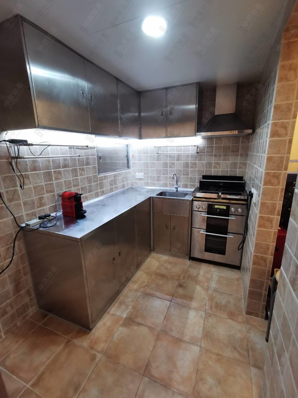 Unit Interior-Kitchen