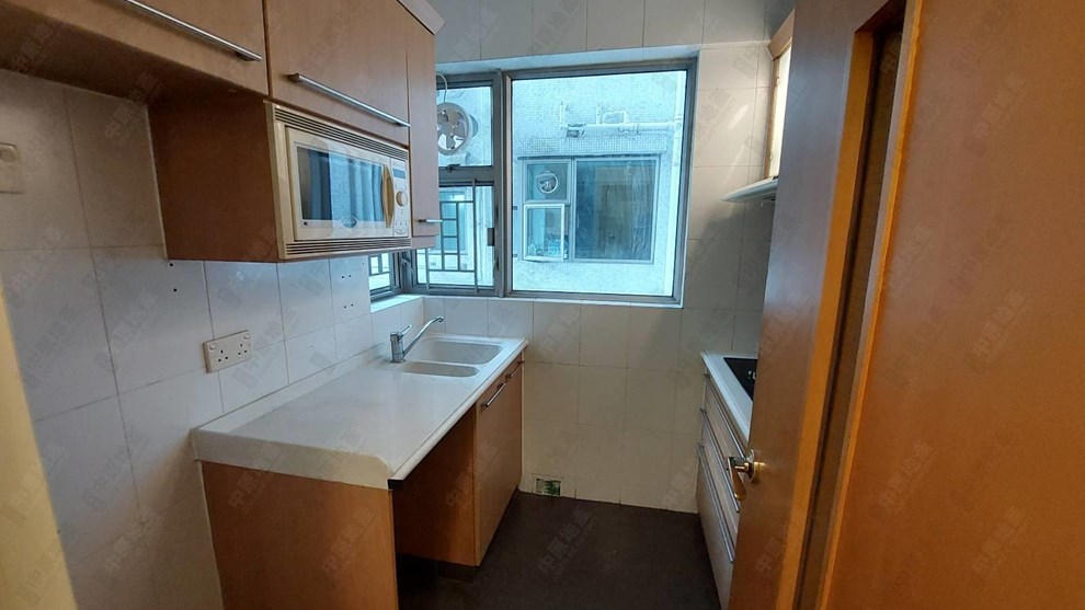 Unit Interior-Kitchen