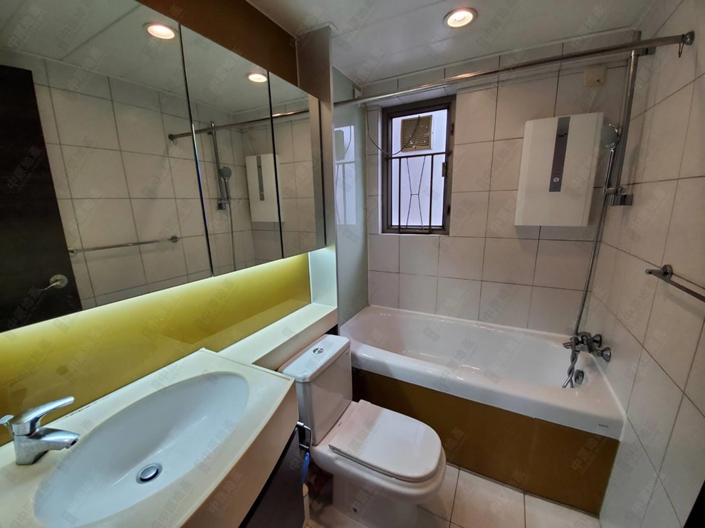 Unit Interior-Bathroom
