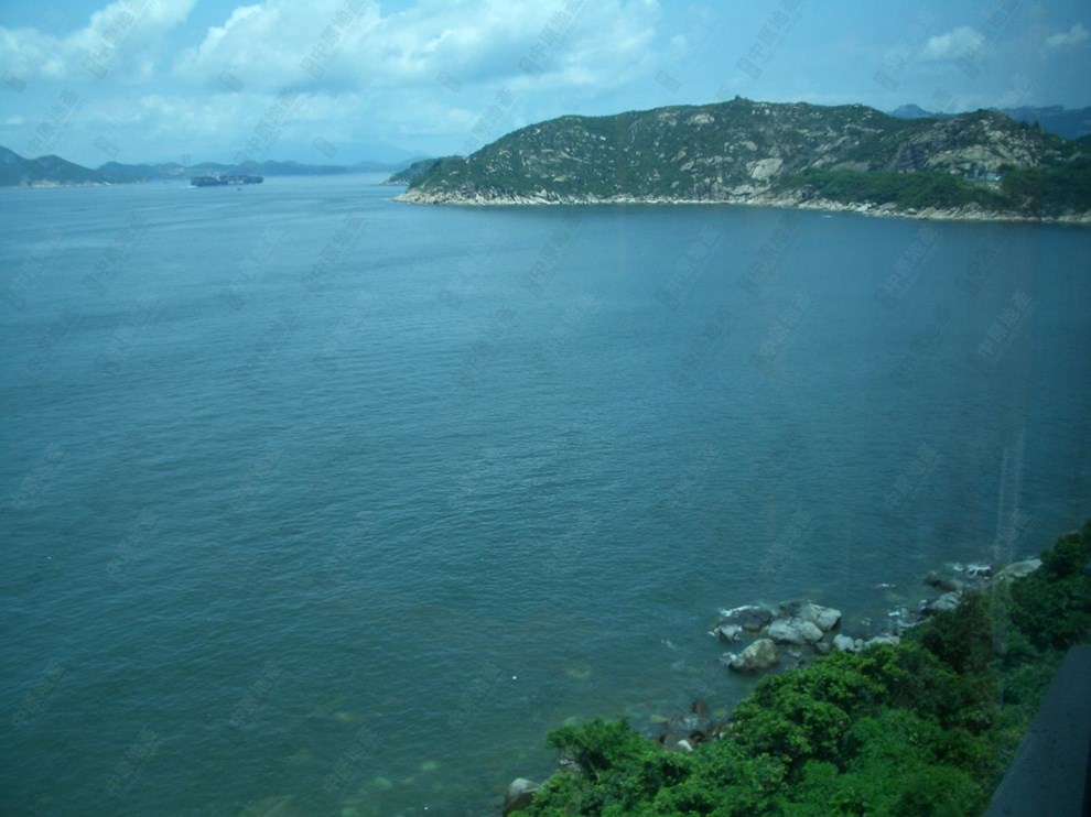 Nearby Environment-Nearby View