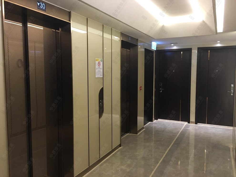 Building-Lobby