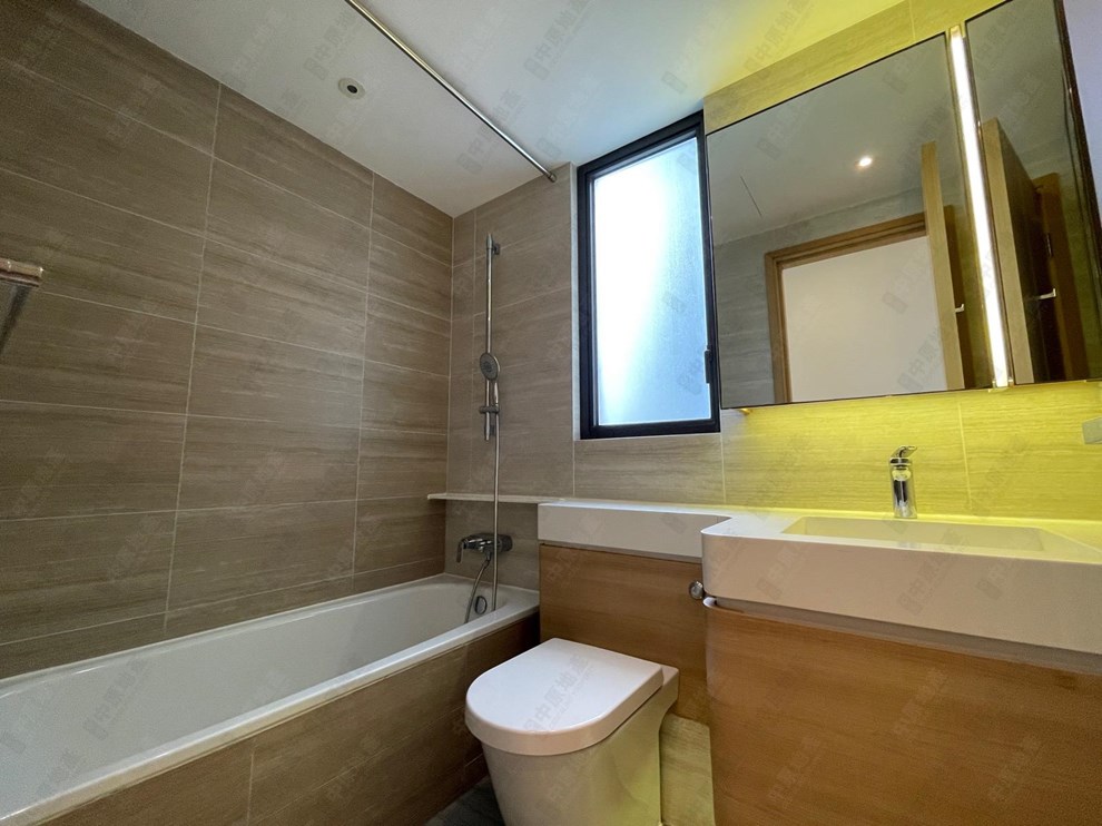 Unit Interior-Bathroom