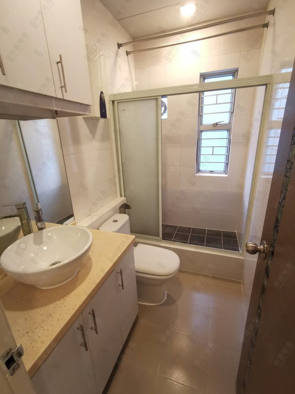 Unit Interior-Bathroom