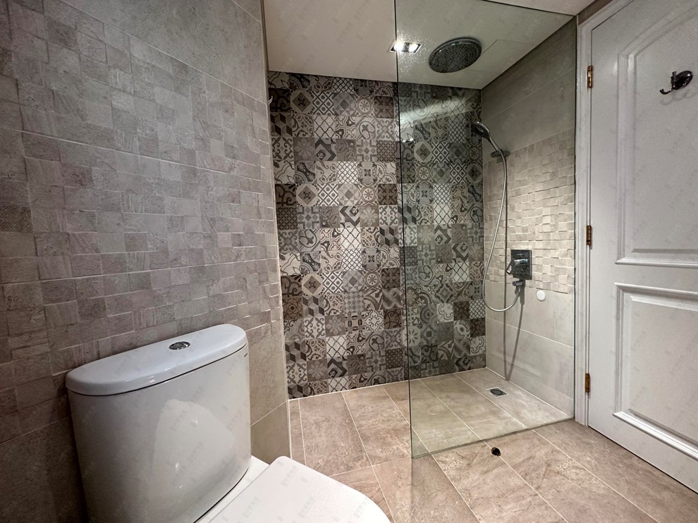 Unit Interior-Master Bathroom