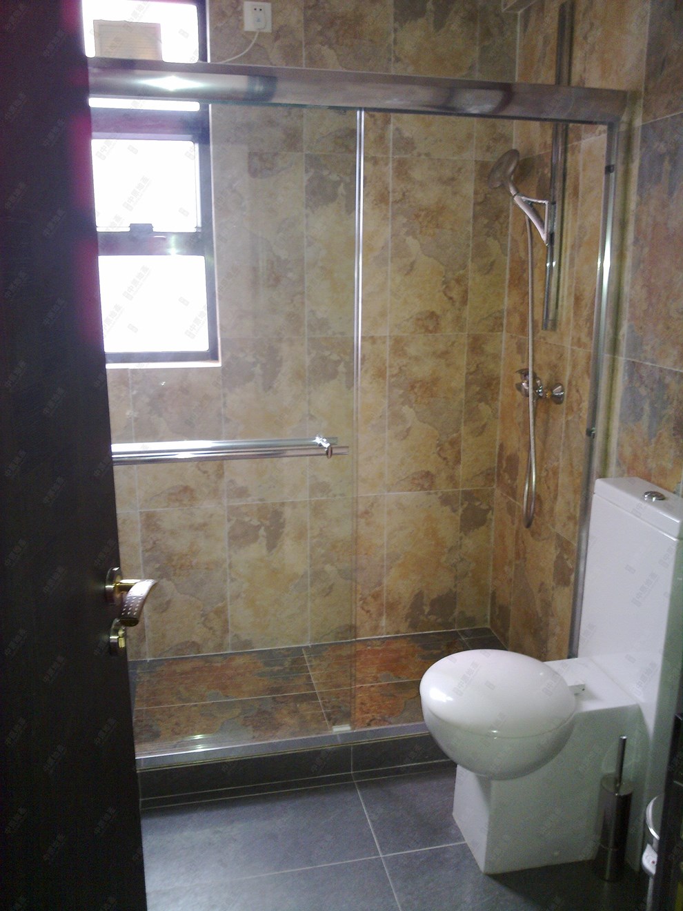 Unit Interior-Bathroom