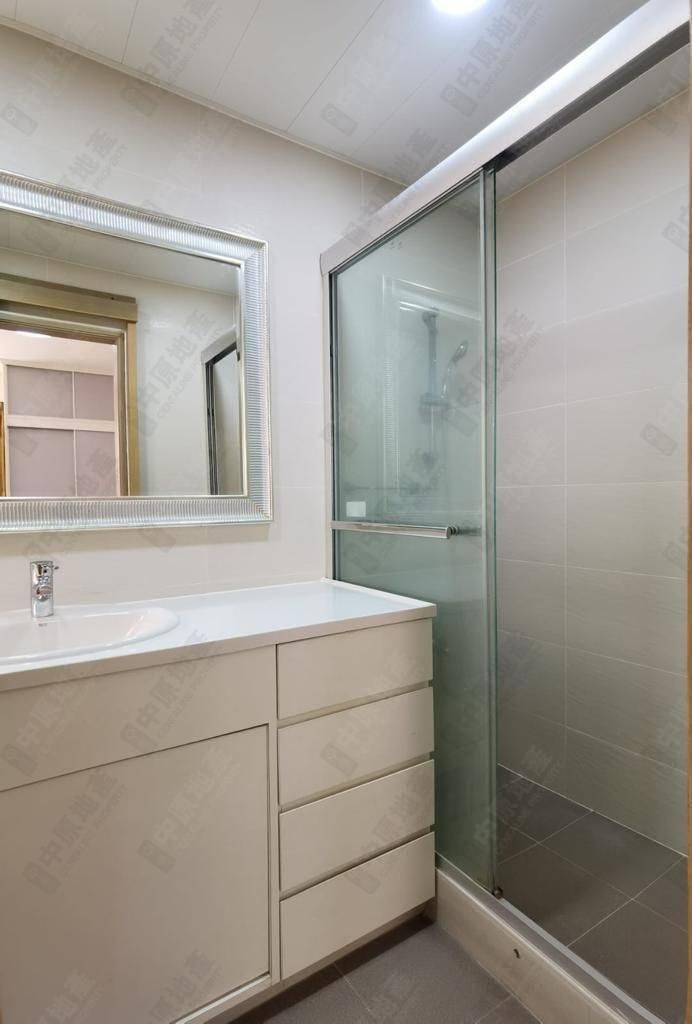 Unit Interior-Master Bathroom