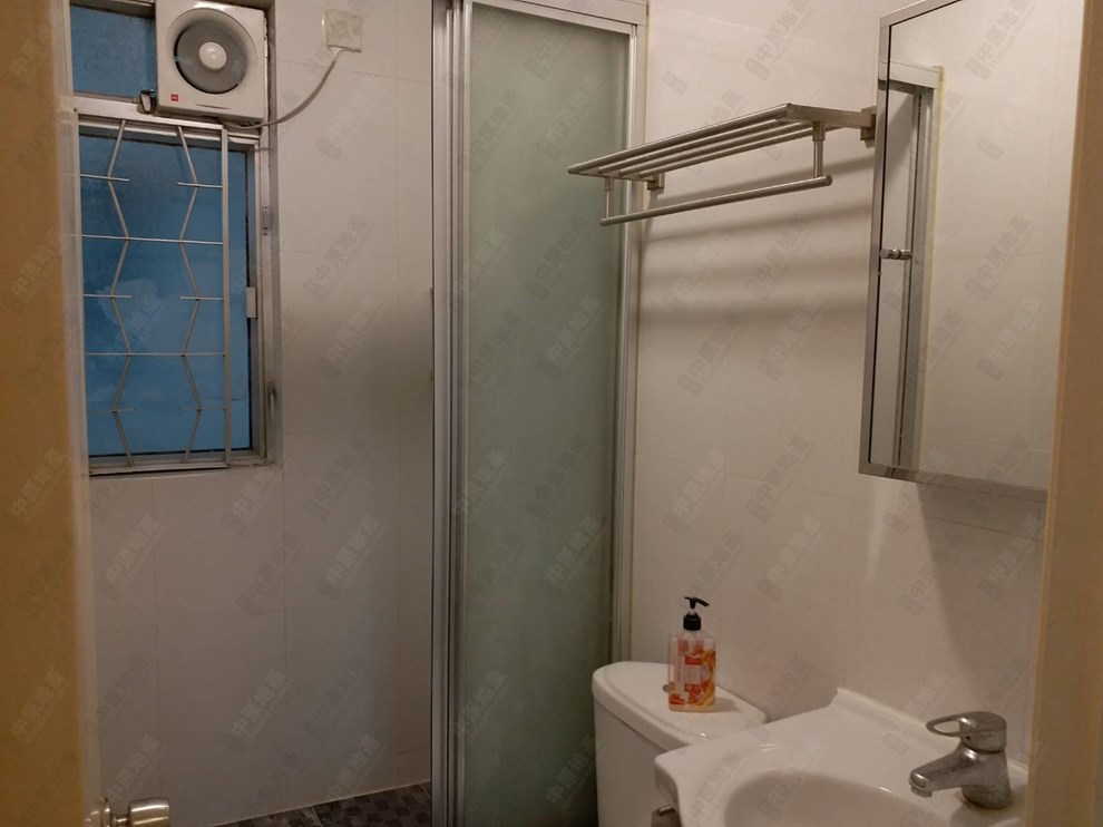 Unit Interior-Bathroom