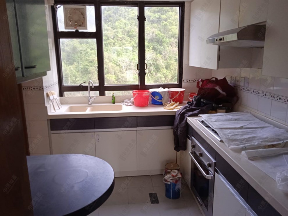 Unit Interior-Kitchen