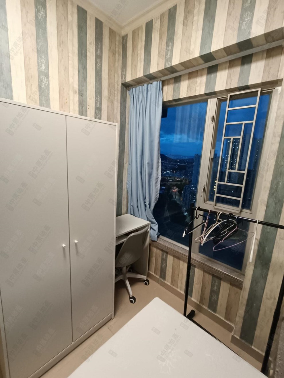 Unit Interior-Kitchen