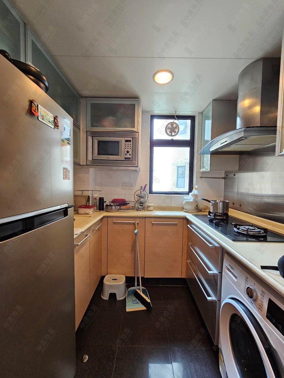 Unit Interior-Kitchen