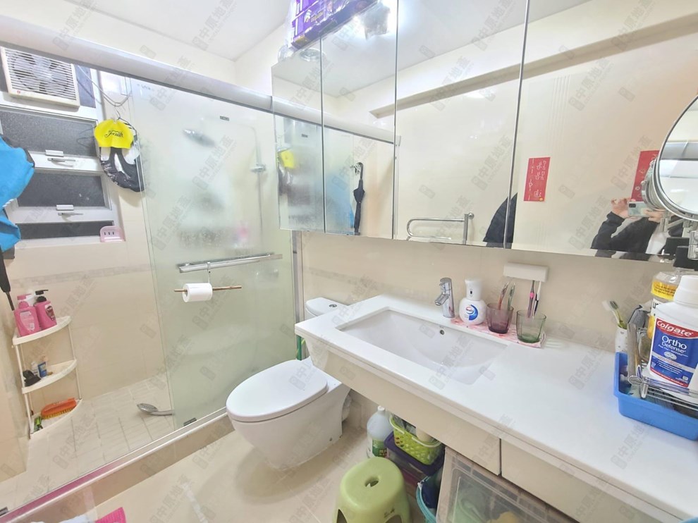 Unit Interior-Bathroom