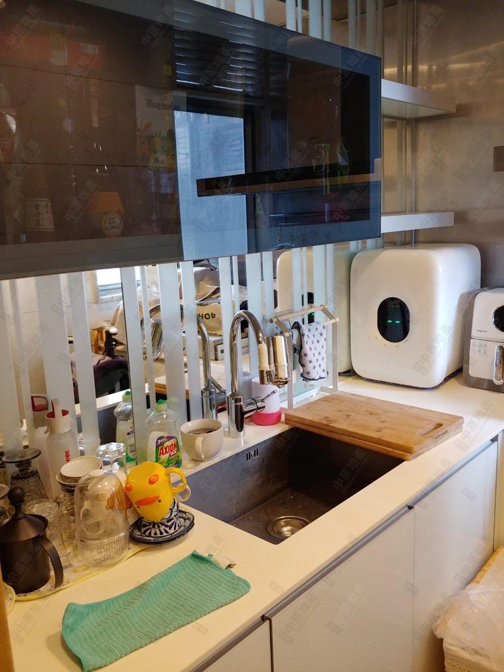 Unit Interior-Kitchen