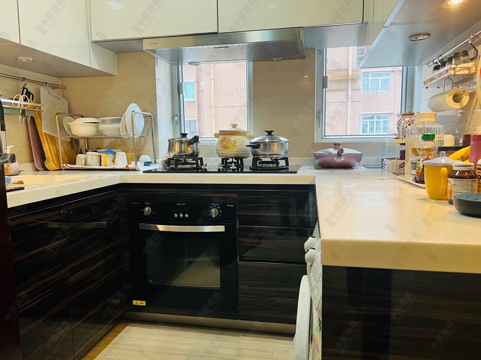Unit Interior-Kitchen