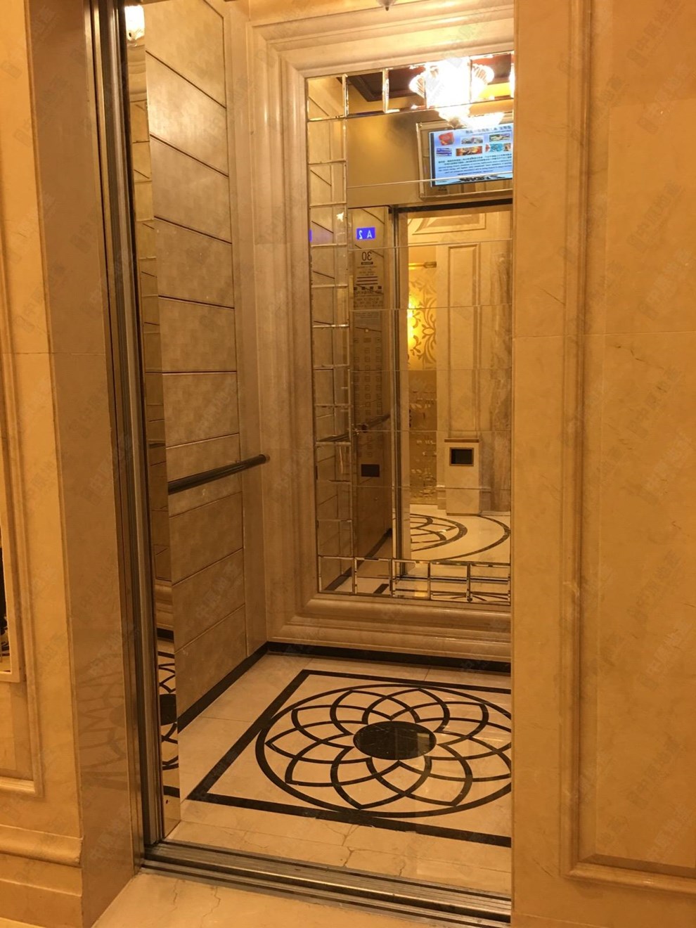 Building-Elevator