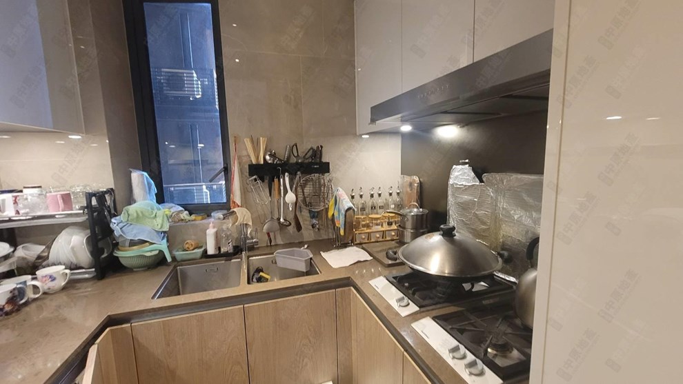 Unit Interior-Kitchen
