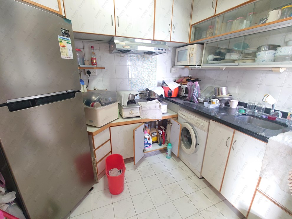 Unit Interior-Kitchen