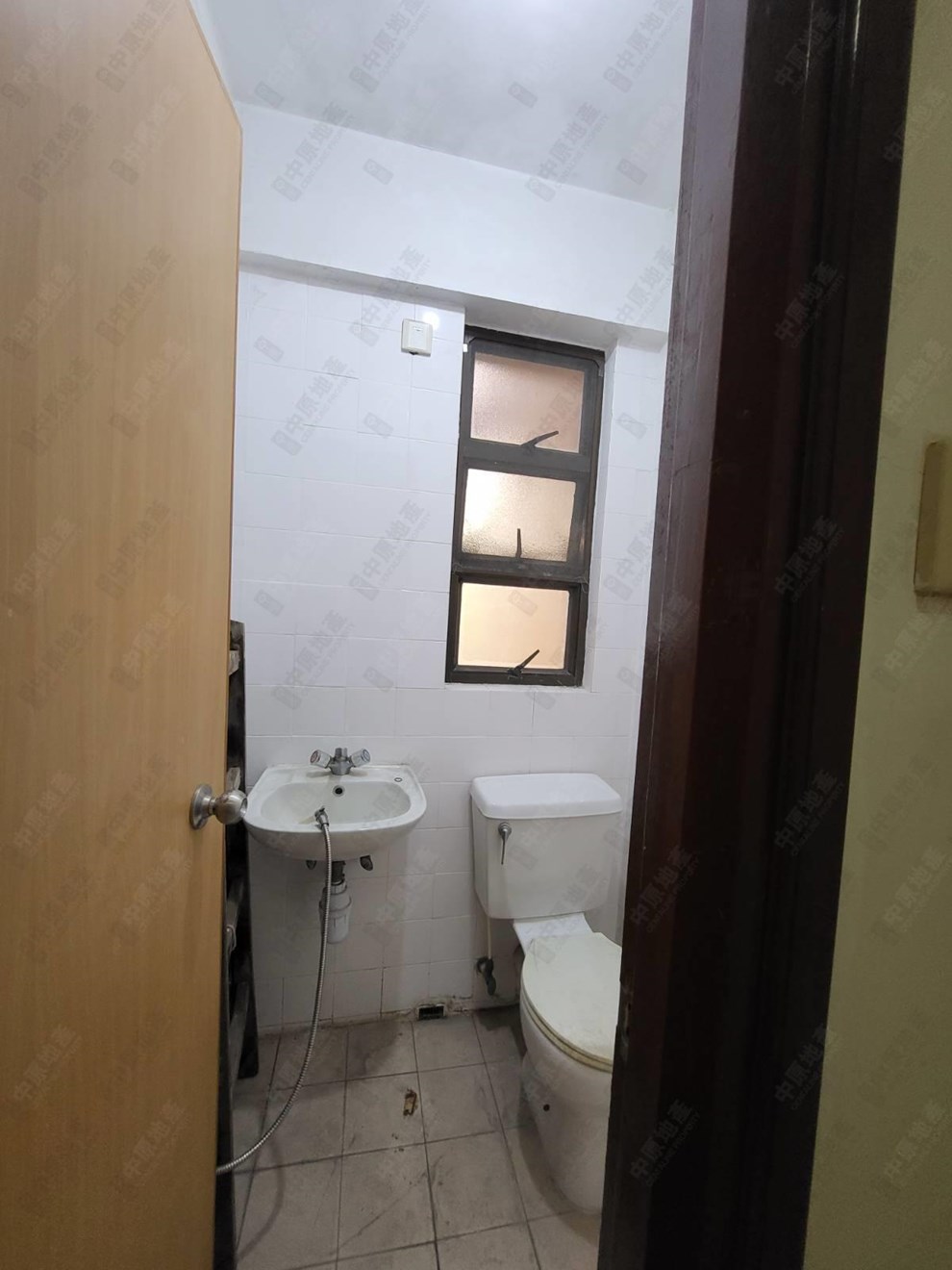 Unit Interior-Washroom