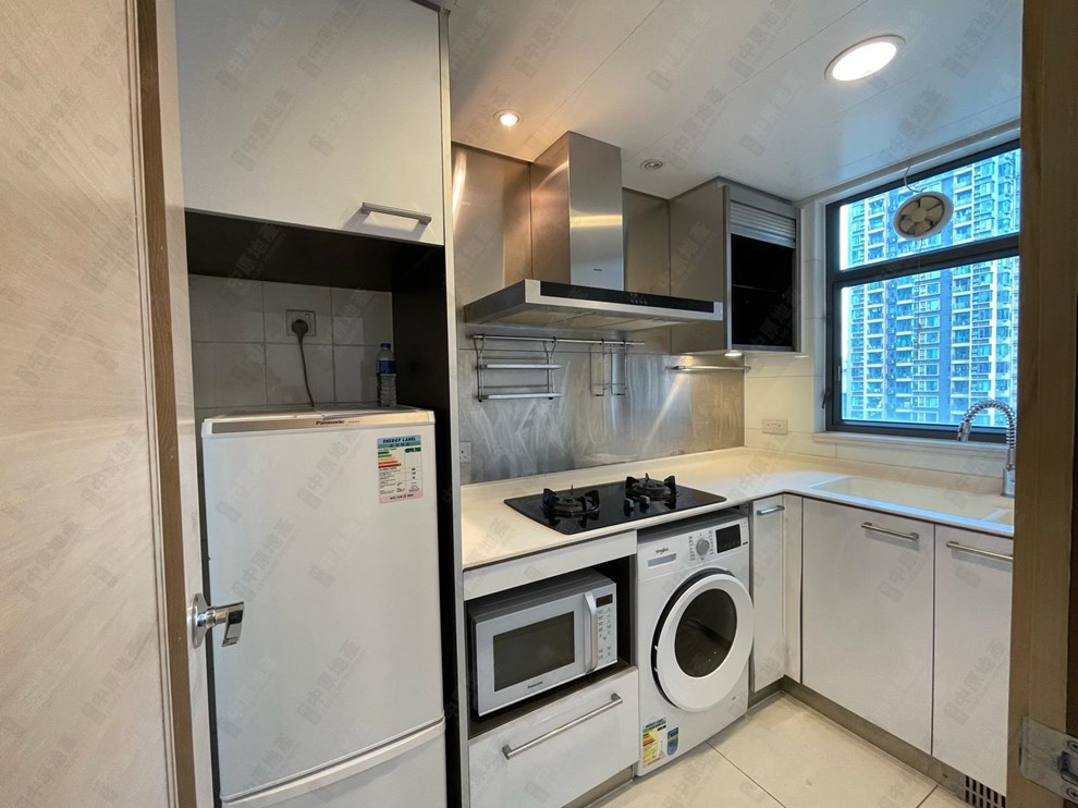 Unit Interior-Kitchen