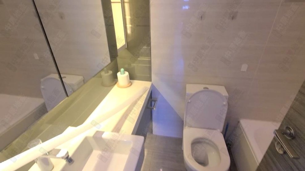 Unit Interior-Washroom