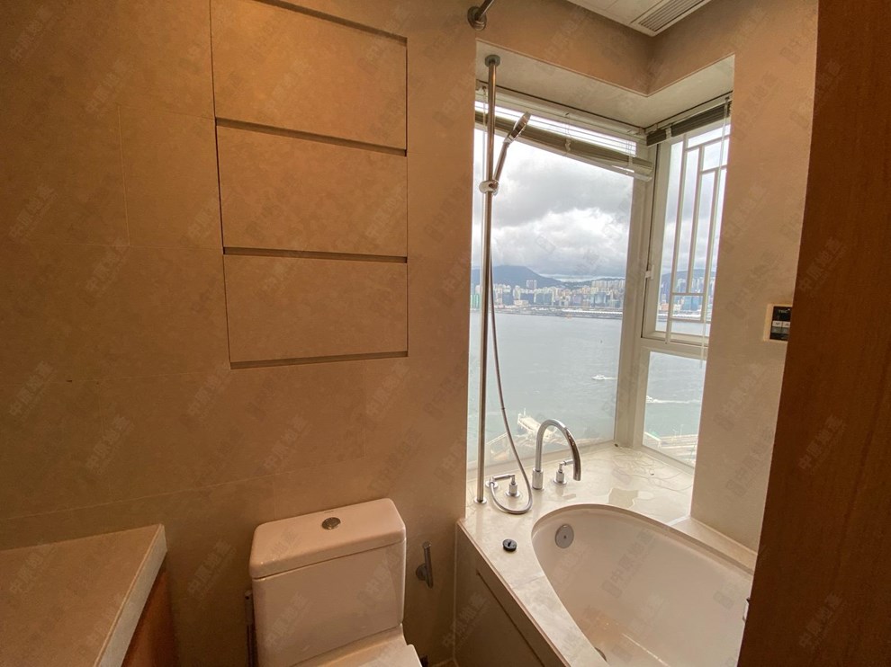 Unit Interior-Master Bathroom