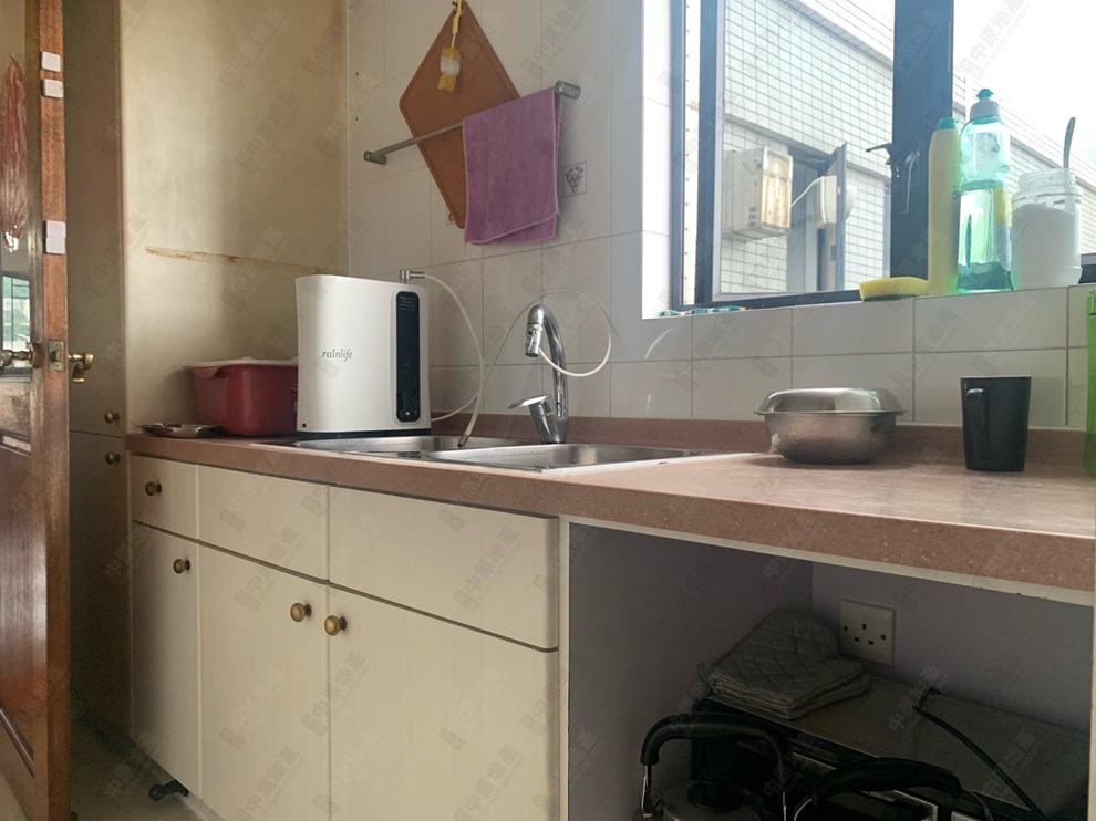 Unit Interior-Kitchen