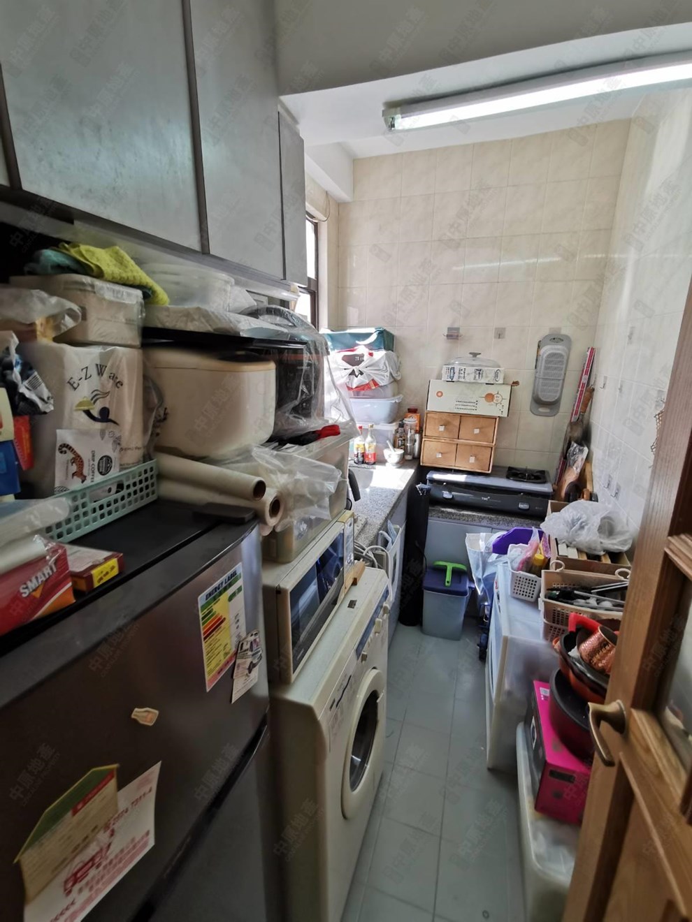 Unit Interior-Kitchen