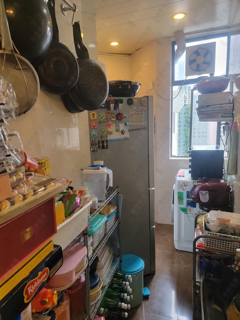 Unit Interior-Kitchen