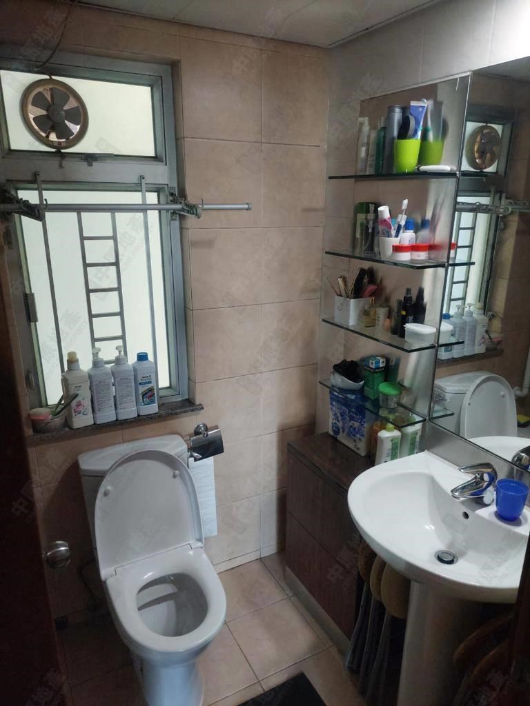 Unit Interior-Bathroom